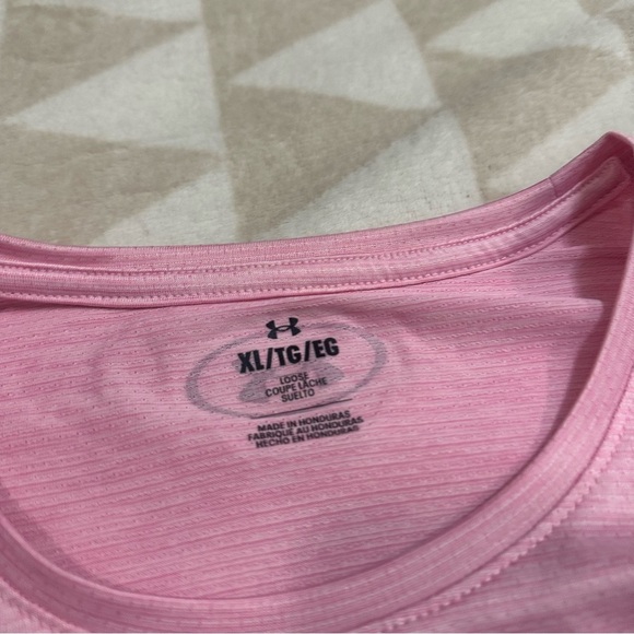 Under Armour
Men's UA Tech™ Textured Performance T-Shirt pink - Picture 3 of 3